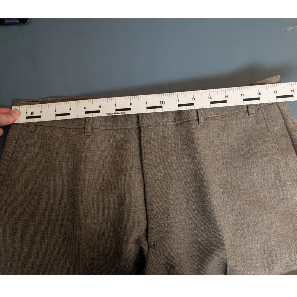 Vintage Levis Action Slacks Trousers Men 35x32 Straight Leg Dress Pants 690-7825